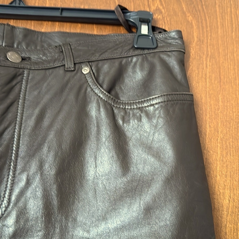 Nine West Vintage Dark Brown Straight Leg Leather Pants Sz 12. Great Condition - Picture 4 of 6